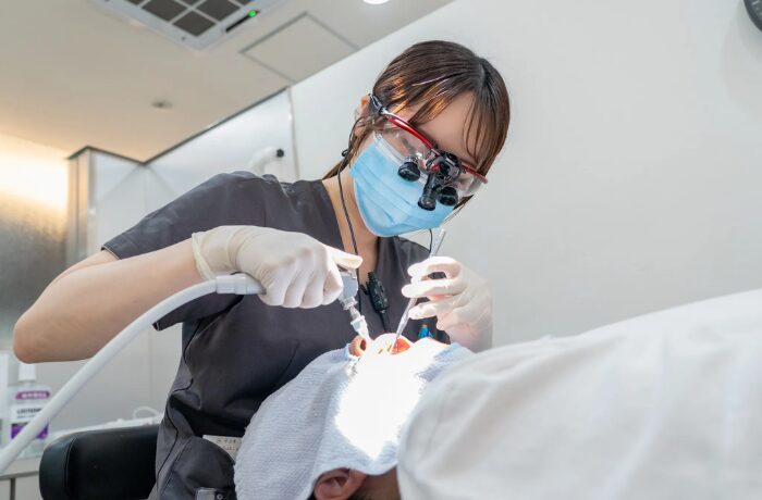 一般歯科の治療相談を行うしげなが歯科医院の様子