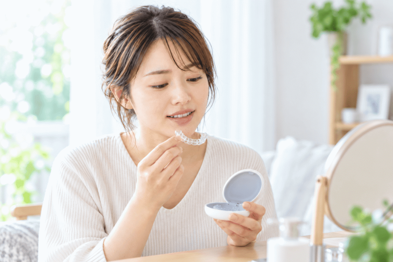 すきっ歯のインビザラインによるマウスピース矯正イメージ